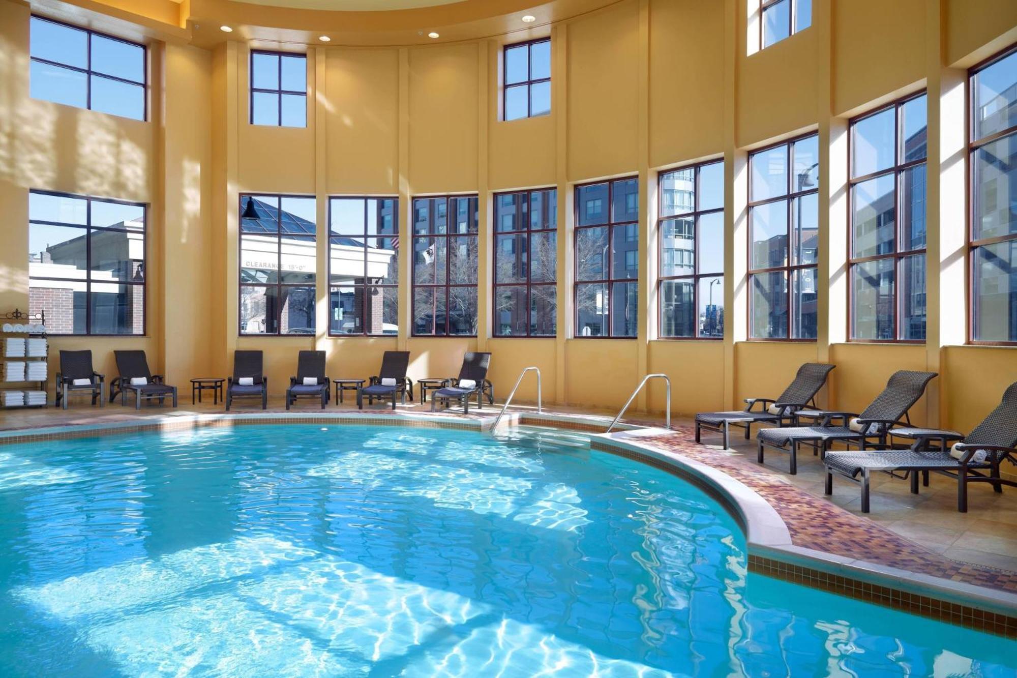 Marriott Bloomington Normal Hotel And Conference Center Екстер'єр фото