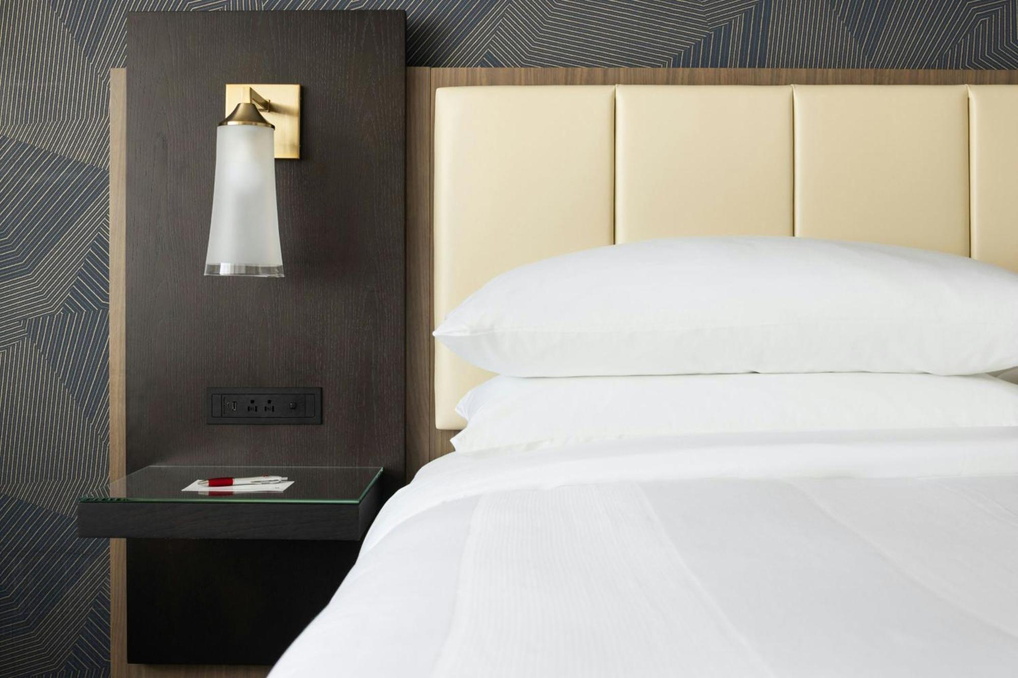 Marriott Bloomington Normal Hotel And Conference Center Екстер'єр фото
