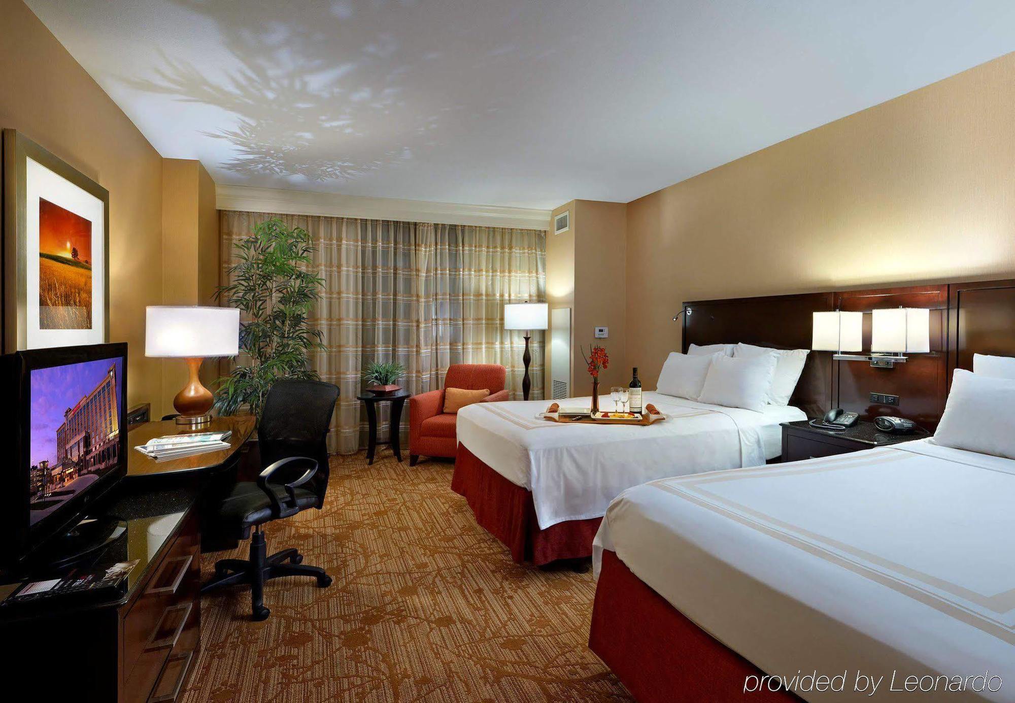 Marriott Bloomington Normal Hotel And Conference Center Екстер'єр фото